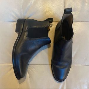 Madewell leather Chelsea boot, size 6 1/2